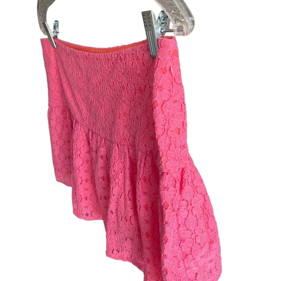NWT Lilly Pulitzer Hotty Pink Petal Pusher Lace Mini Skirt Women's 6 - Picture 2 of 5